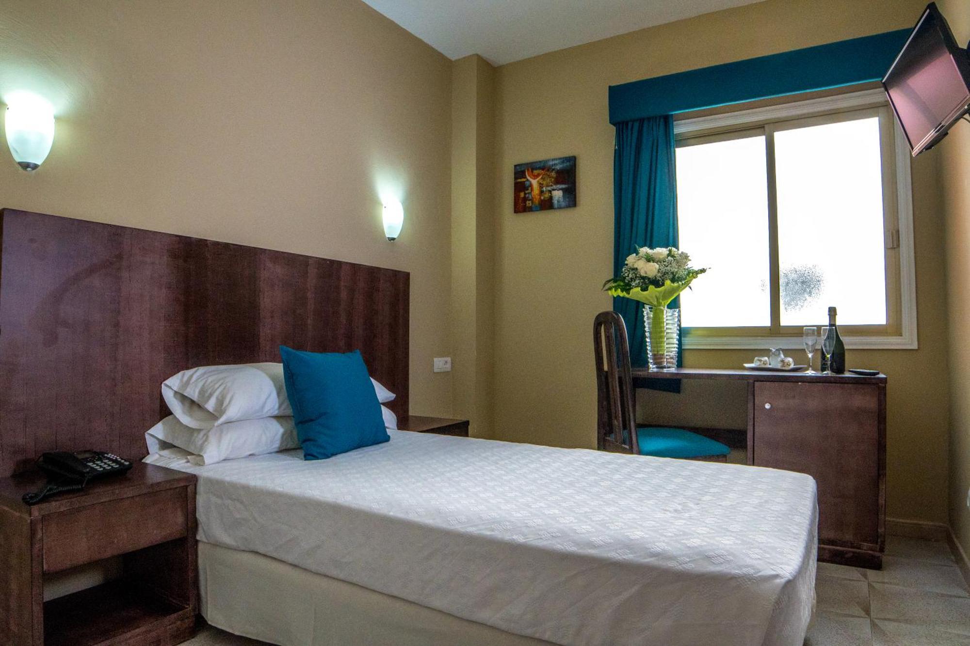 Hotel Aeropuerto Sur San Isidro  Eksteriør bilde